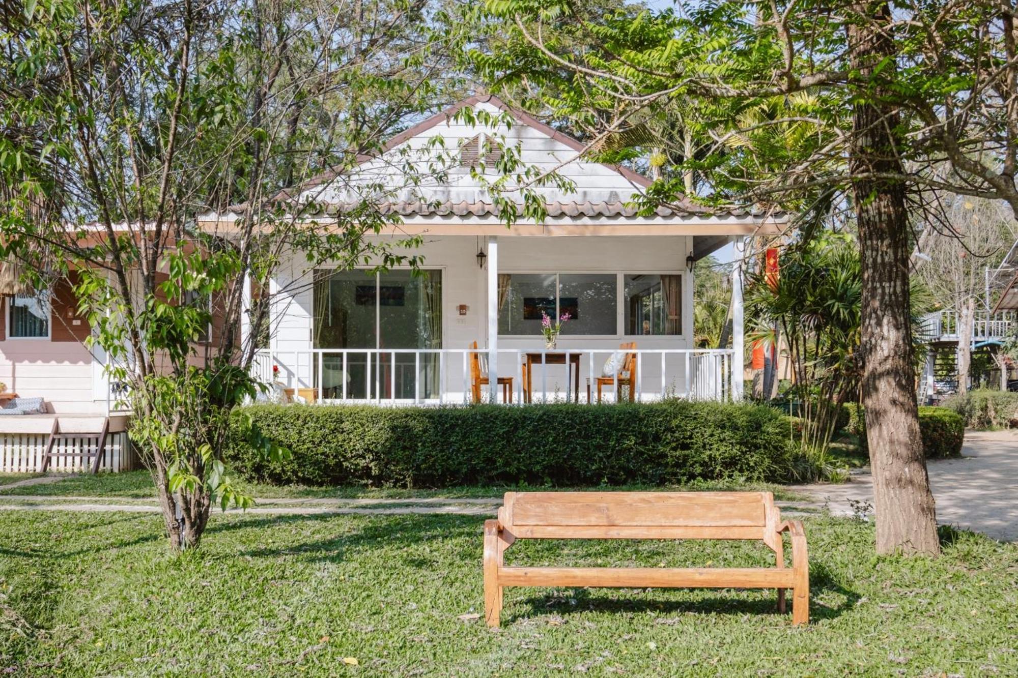 Baan Pai Riverside Resort Bagian luar foto